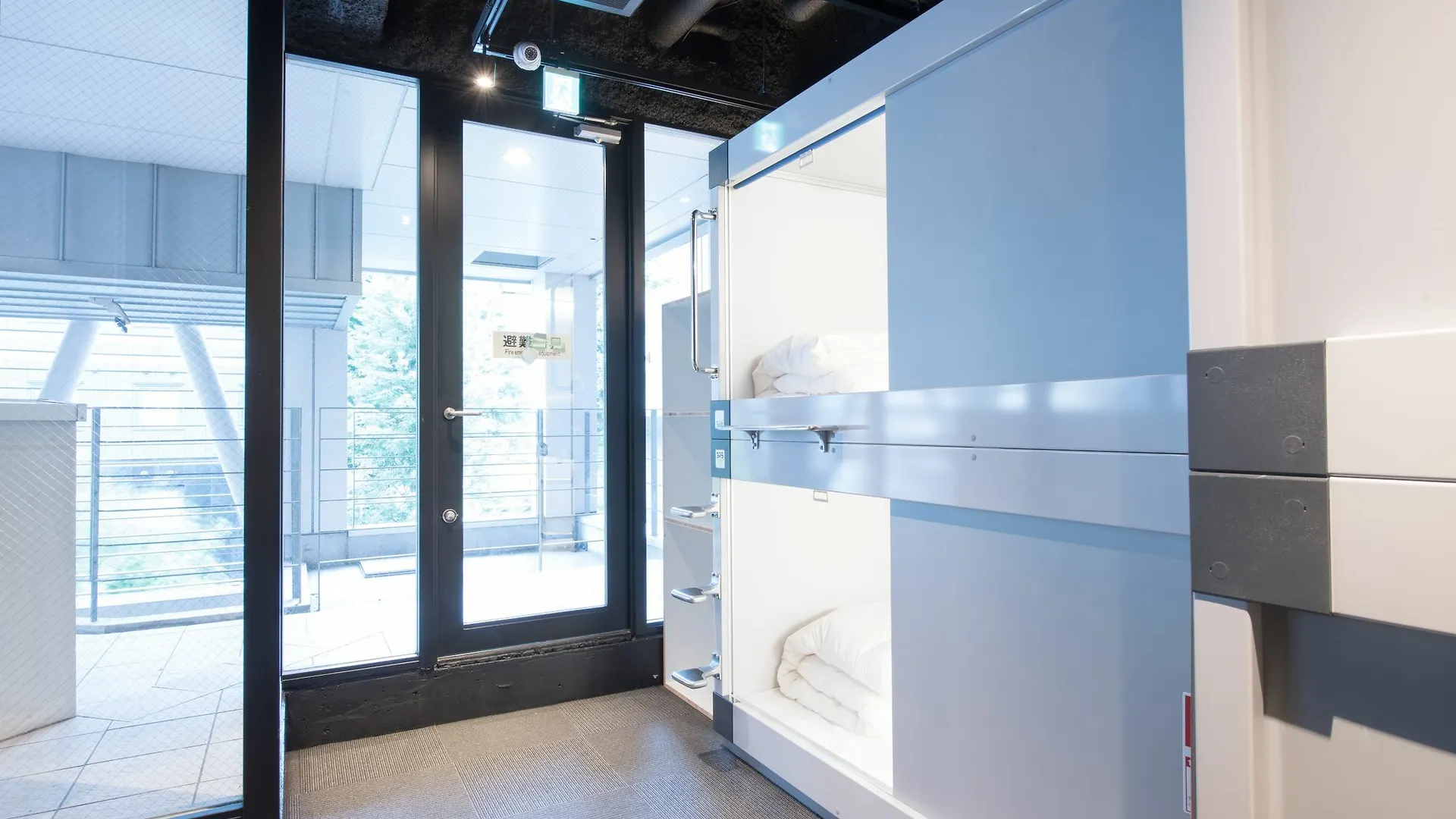 Capsule Hotel Transit Shinjuku Tokyo